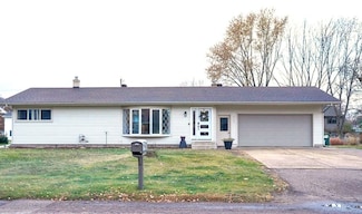 3136 Mitchell Ave, Eau Claire, WI 54703