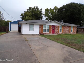 451 Arnaudville Rd, Carencro, LA 70520