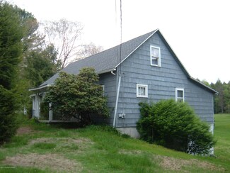 3877 Chase Rd, Shavertown, PA 18708