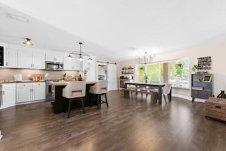 10540 NW 37th Ct, Coral Springs, FL 33065