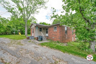 1247 Pleasant View Dr, Cookeville, TN 38501