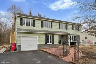 1075 Kemper Dr, Warminster, PA 18974