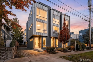 2444 NW 64th St, Seattle, WA 98107