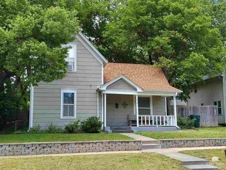 219 NE 7th St, Abilene, KS 67410