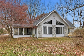 11994 N Morris Rd, Cromwell, IN 46732