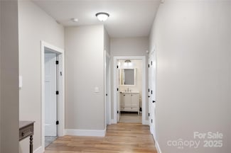 124 Foxden Dr Unit 303, Fletcher, NC 28732