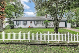 9 Lower Brook Rd, South Yarmouth, MA 02664