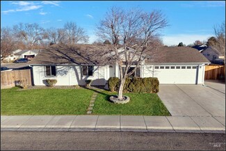2080 NW 11th Ave, Meridian, ID 83646