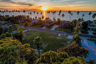 1645 Santa Barbara Dr, Dunedin, FL 34698