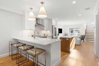 713 E 7th St Unit 715, Boston, MA 02127