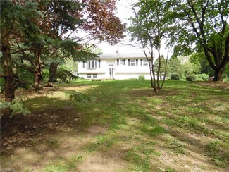 4527 Pioneer Trail, Mantua, OH 44255