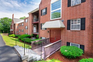 2 Louisburg Square Unit 6, Nashua, NH 03060