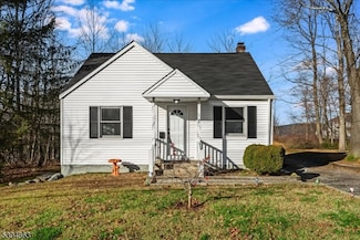 7 Flanders Rd, Budd Lake, NJ 07828