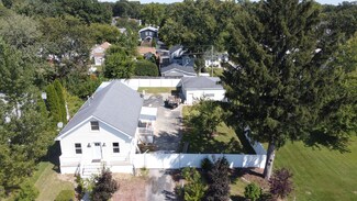 532 Cayuga St, Joliet, IL 60432