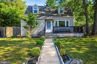 2010 S Brighton Ave, Clementon, NJ 08021