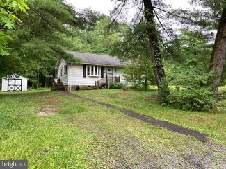 104 Pine Blvd, Orwigsburg, PA 17961