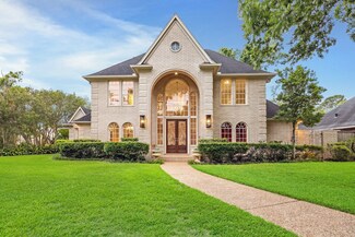 11 Wild Oak Cir, Houston, TX 77055