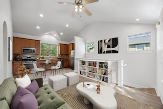 1601 Miriam Ave Unit 315, Austin, TX 78702