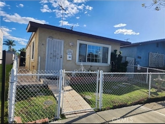 2206 Cowlin Ave, Commerce, CA 90040