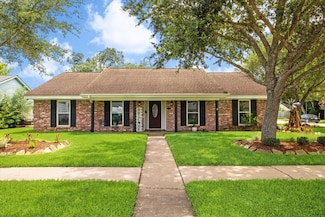 3214 Churchill St, Pearland, TX 77581