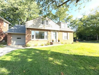 3573 Fairmount Blvd, Cleveland, OH 44118