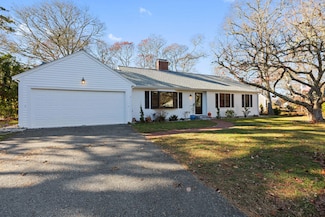 6 Riverdale S, South Dennis, MA 02660