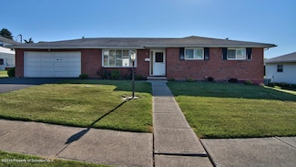 810 Marion Ln, Moosic, PA 18507