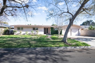 5546 N 6th St, Fresno, CA 93710