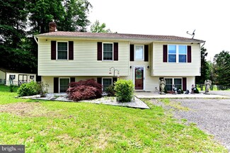 5410 Solomons Island Rd, Huntingtown, MD 20639