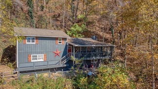 15 Grouse Rd, Franklin, NC 28734