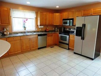 7 Kasher Dr Unit 7A, Kingston, NH 03848