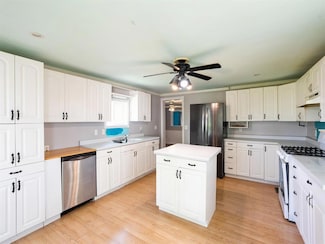 7204 Railroad St, Killduff, IA 50137
