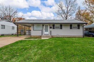 10733 Spring Garden Dr, Saint Louis, MO 63137
