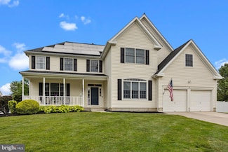 7 Irongate Ct, Columbus, NJ 08022