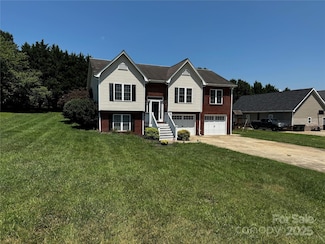147 Freshfield Dr, Hudson, NC 28638
