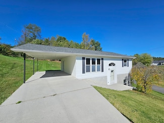 205 Violet Dr, Newport, TN 37821