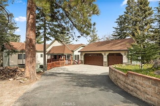 32424 Snowshoe Ln, Running Springs, CA 92382