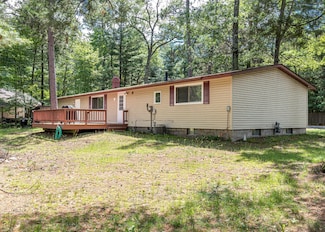 8256 Clawson Dr, Minocqua, WI 54548