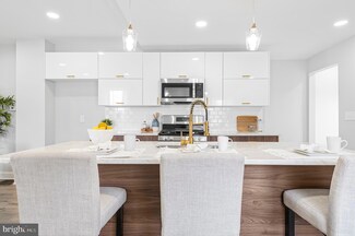 23 W 2nd St, Bridgeport, PA 19405