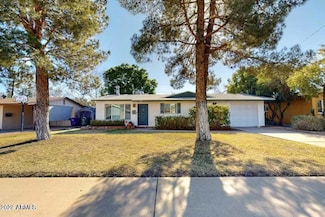 737 E Papago Dr, Tempe, AZ 85281