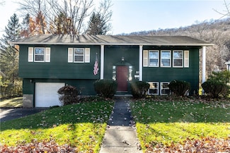 10 Grannan Dr, Corning, NY 14830