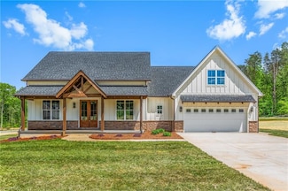757 Tabor Ranch Rd, Winston-Salem, NC 27101