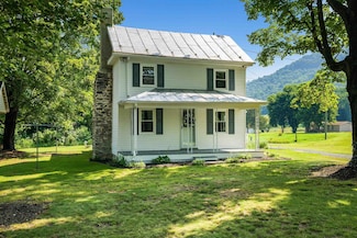 3914 Ida Rd, Luray, VA 22835