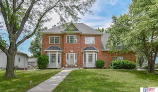 4801 Birch Hollow Dr, Lincoln, NE 68516