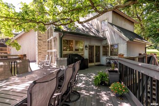 1165 Lake Shore Dr N, Goreville, IL 62939