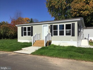 201 Johnson Dr, Fairless Hills, PA 19030