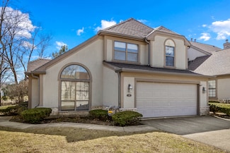 10 Ascot Cir, Schaumburg, IL 60194