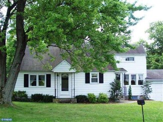 892 Buchert Rd, Pottstown, PA 19464