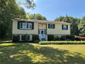 120 Colvintown Rd, Coventry, RI 02816