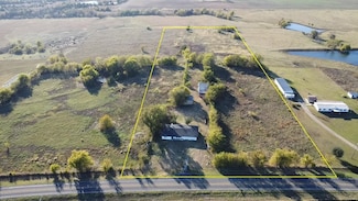 6957 Fm 100, Honey Grove, TX 75446